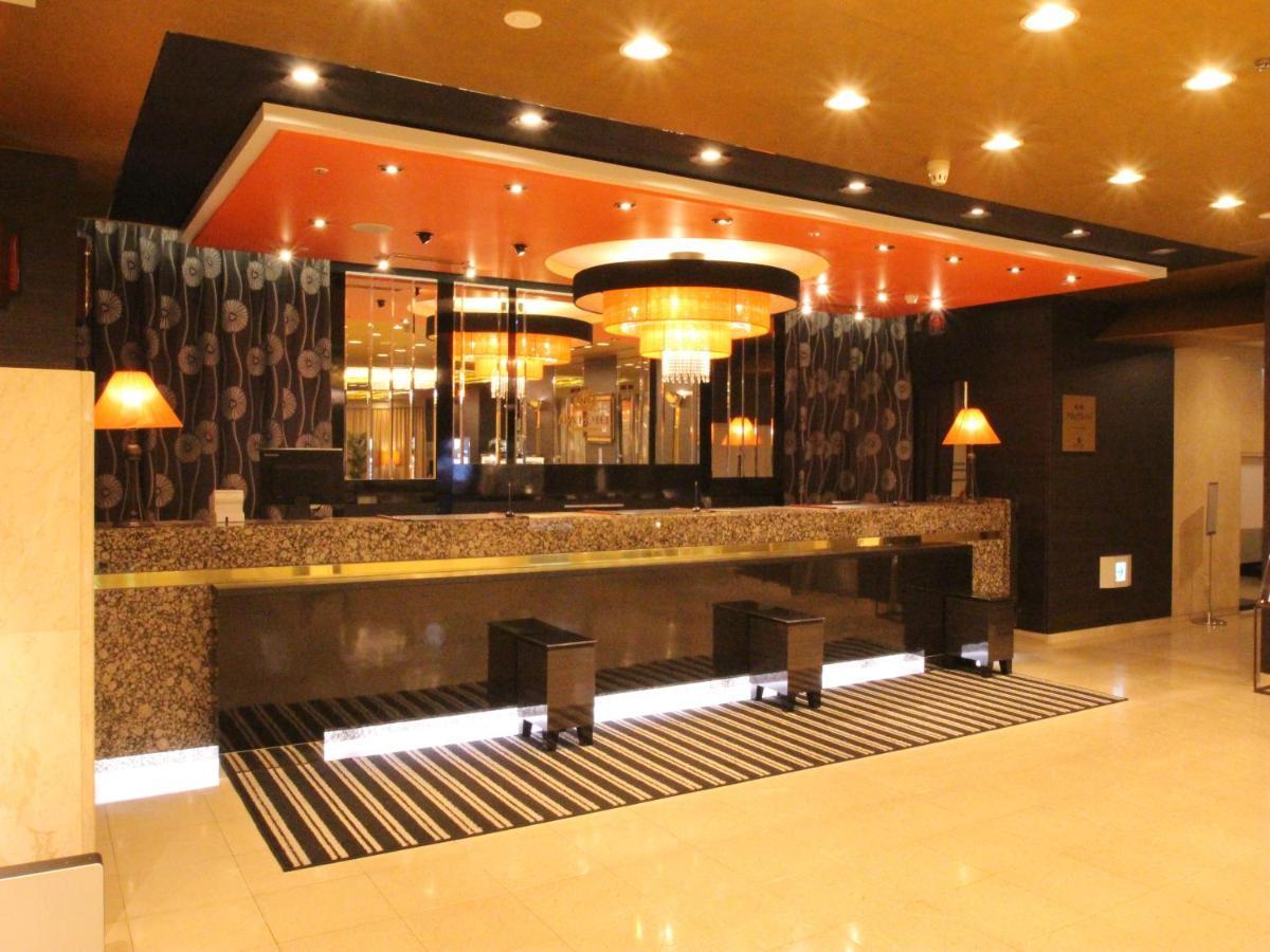 Apa Hotel Komatsu Grand Exteriör bild